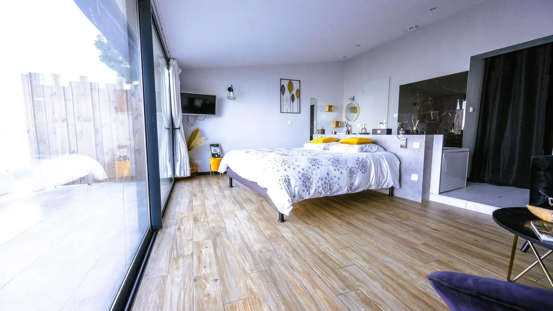 Holiday home La Suite Soleil Romantique & Vue Istres France
